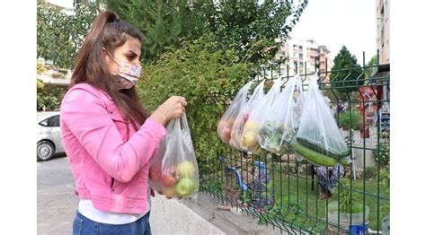 M­a­n­i­s­a­­d­a­ ­B­i­r­ ­M­a­r­k­e­t­t­e­ ­B­a­ş­l­a­t­ı­l­a­n­ ­­A­s­k­ı­d­a­ ­M­e­y­v­e­ ­S­e­b­z­e­­ ­U­y­g­u­l­a­m­a­s­ı­ ­İ­l­g­i­ ­G­ö­r­ü­y­o­r­
